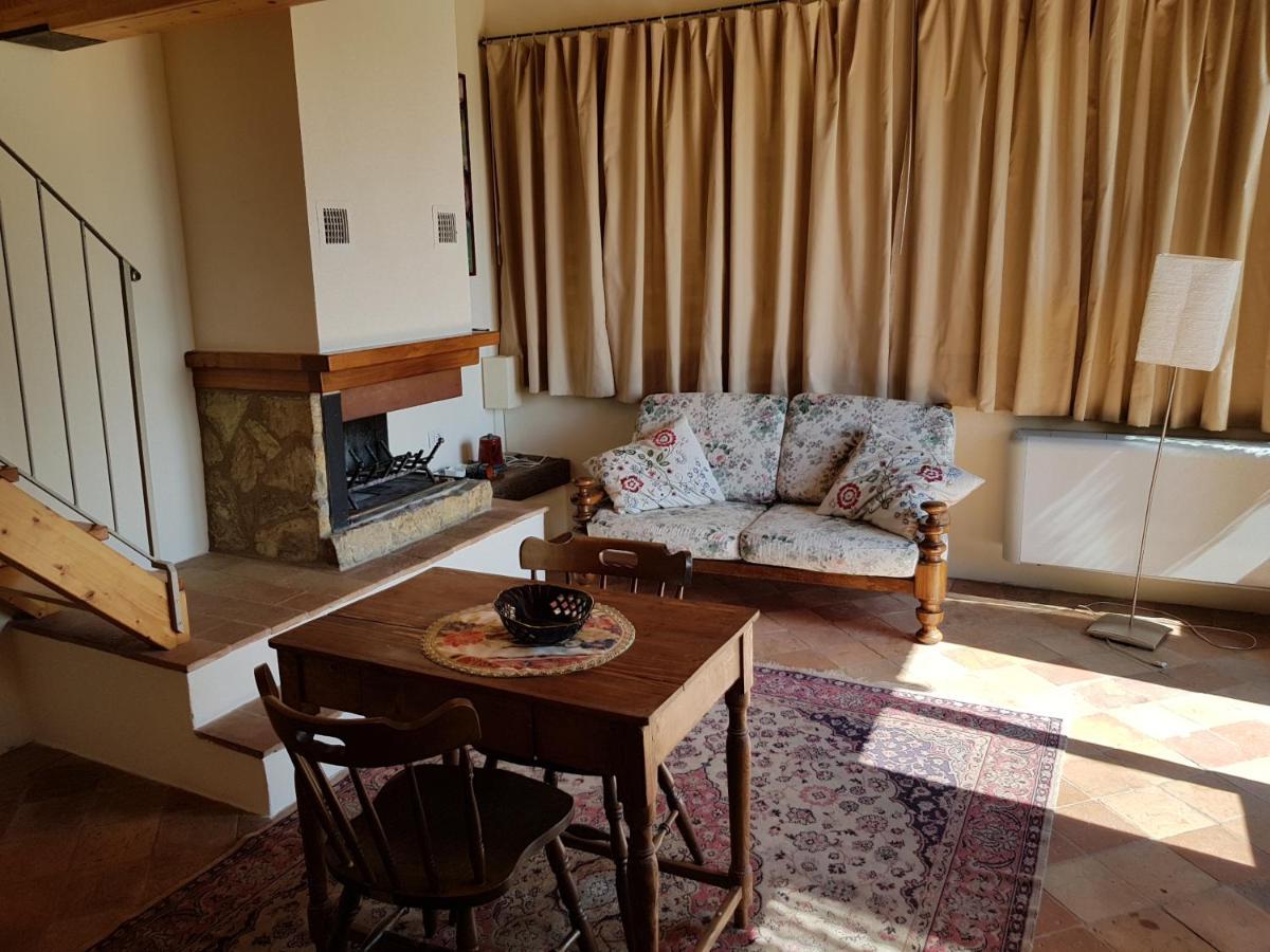 Agriturismo Casa Montecucco Giuncarico Εξωτερικό φωτογραφία